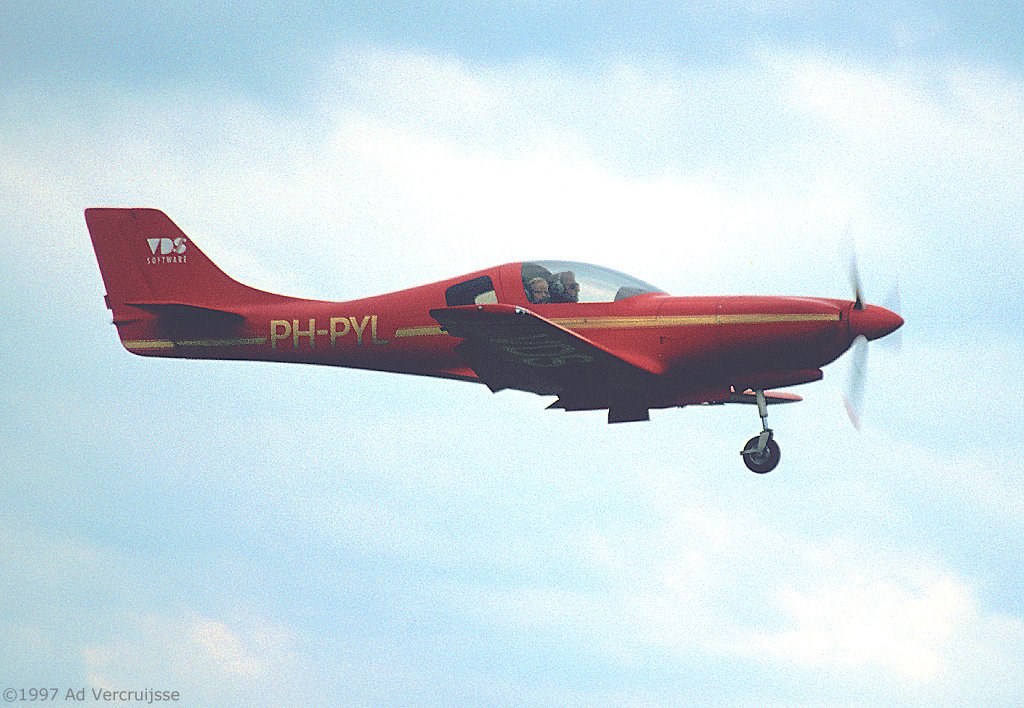 Lancair 320 &amp; 360 photos